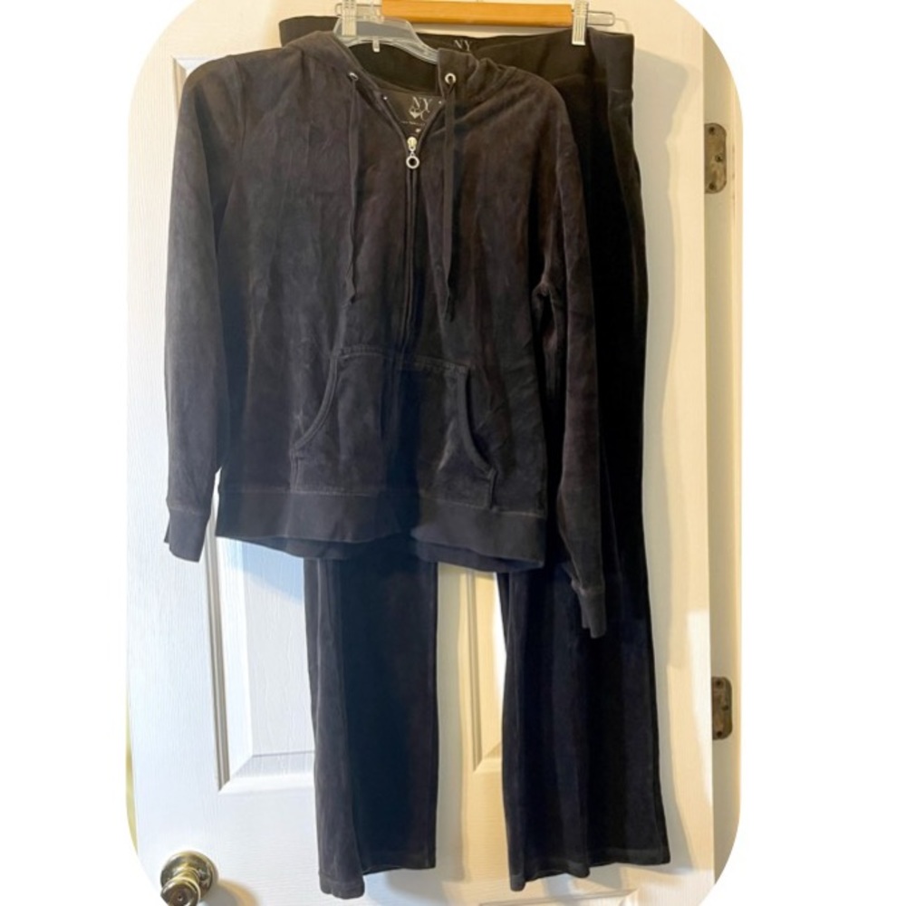 Dark Brown NY&Co Velour Jacket & Pant Lounge Set, Size L/XL